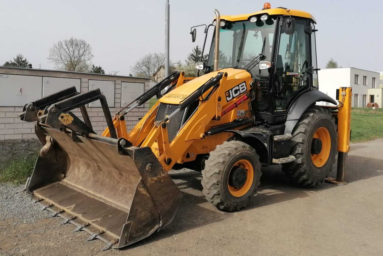 Foto stroje Traktorbagr JCB 3CX